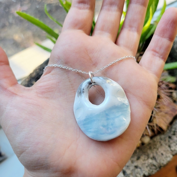 Vintage Blue Ceramic Geometric Modern Round Pendant Necklace - Picture 5 of 8